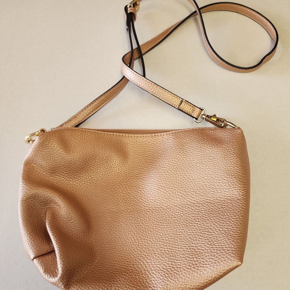 Elegant Tan Leather Shoulder Bag